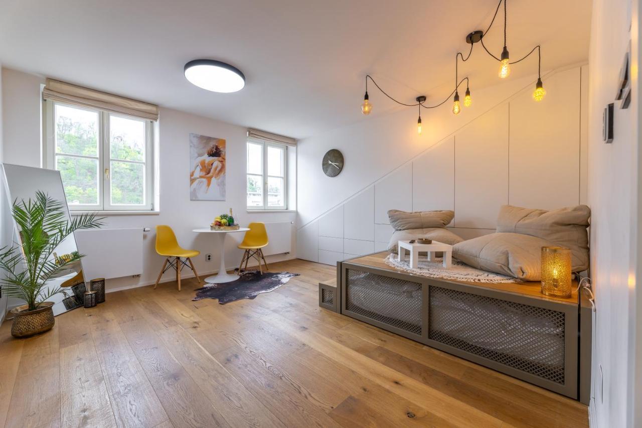 Luxurious, Charming Studio Perfect For Couples 布拉格 外观 照片